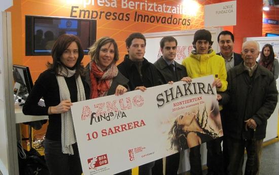 Shakira, Azkue fundazioa