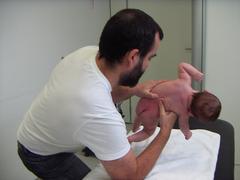 Jaixobarrixari gerrixa manipulatzen