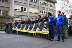 Egunkariaren aldeko elkarretaratzea.
