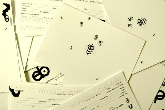 Edo: paperezko euskarriak