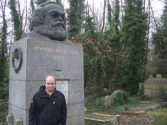 Marxekin Highgate hilerrian